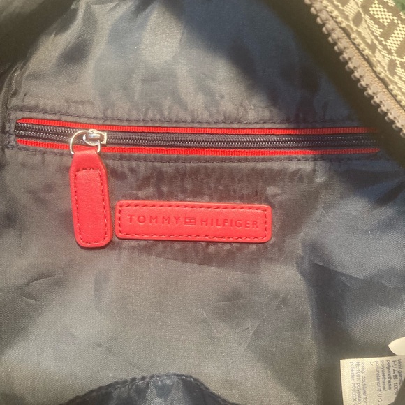 TOMMY HILFIGER BACK PACK ADJUSTABLE STRAPS - Picture 13 of 13